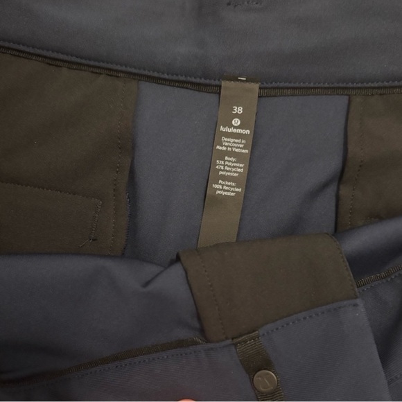 lululemon athletica Navy Blue commission Men's Flat Front Shorts - Picture 3 of 3